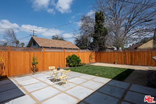 Building Photo - 5742 6th Ave