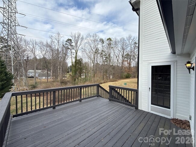 Building Photo - 14301 Hackamore Dr