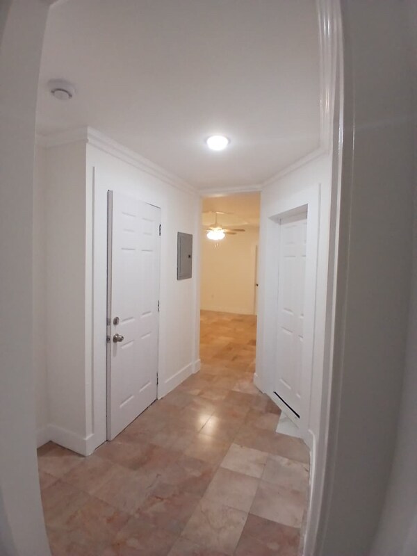Building Photo - 66 Linden Ave