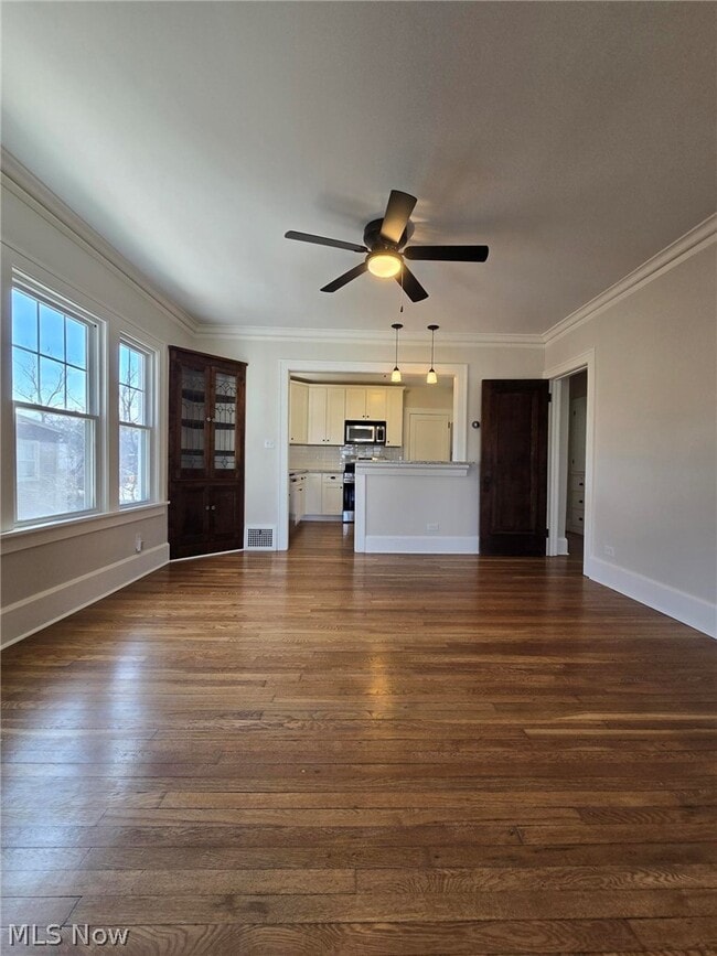 Building Photo - 13839 Clifton Blvd