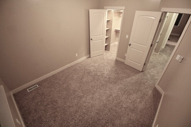 Building Photo - 3734 Prairiewood Drive