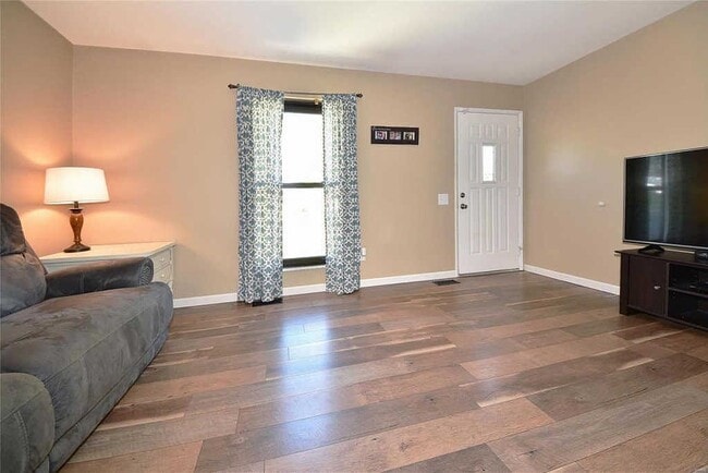 Building Photo - 3049 Orton St