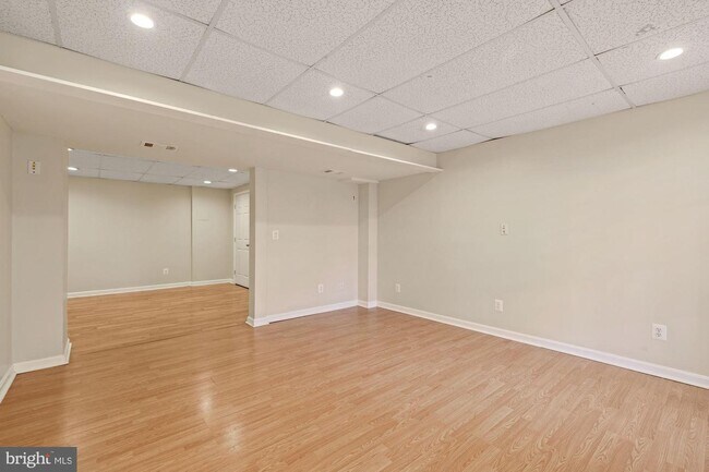 Building Photo - 321 Copperfield Ln