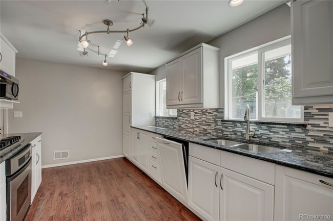 Building Photo - 6671 S Logan St