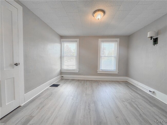 Building Photo - 77 Standart Ave