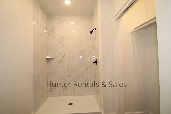 Building Photo - Upscale Four-Bedroom Townhome!