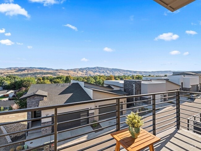 Building Photo - 1251 E Echelon Rdg Ln