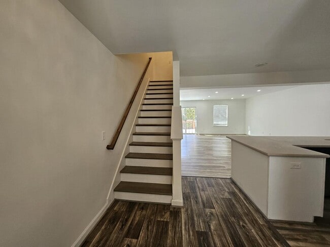 Building Photo - 73 Medal Way