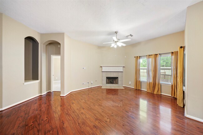 Building Photo - 6903 Summer Bridge Ln
