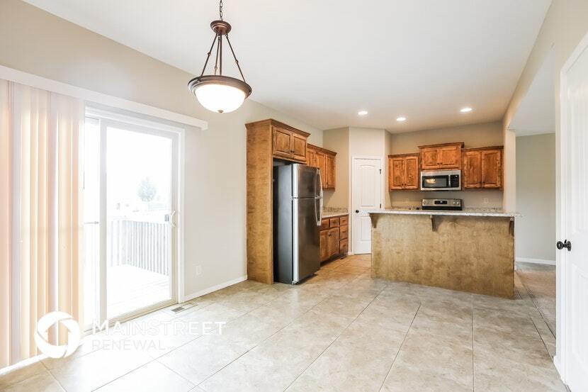 Building Photo - 531 S Poplar St