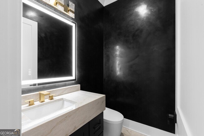 Building Photo - 407 Thunder Rd