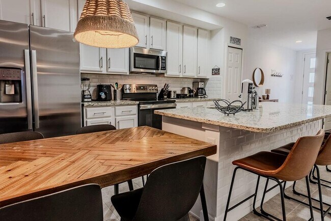 Building Photo - 4742 Terra Esmeralda Dr