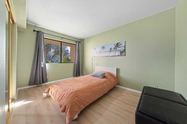 Building Photo - 73947 Saquaro Ct