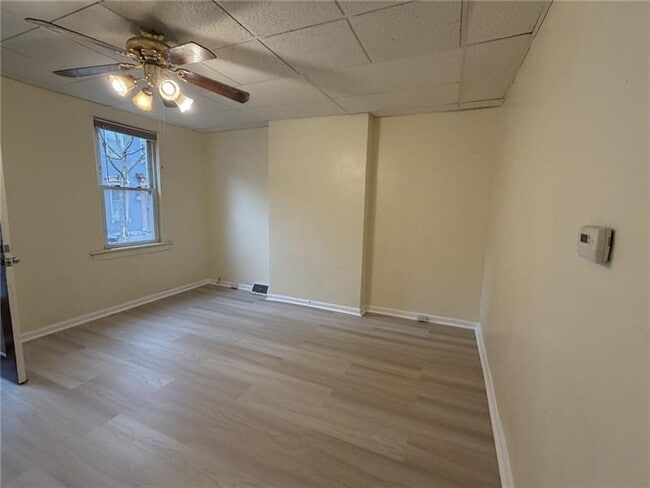 Building Photo - 235 38th St