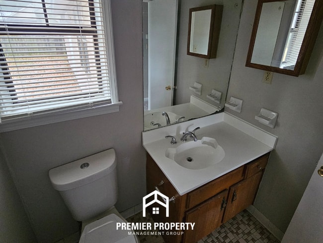 Building Photo - 4059 Friendly Way