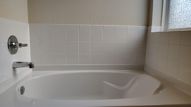 Building Photo - 13601 Coomer Path