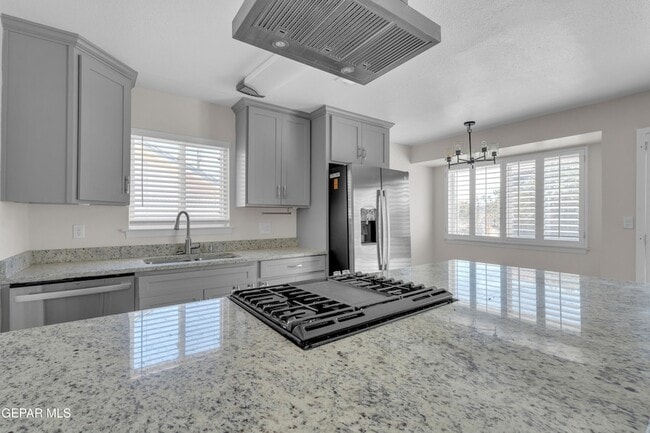 Building Photo - 10516 Cuesta Brava Ln