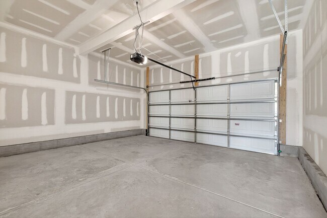 Building Photo - Modern and Charming 3-Bedroom Cul-de-Sac Home in Clayton!