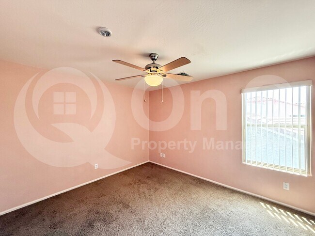 Building Photo - 4413 E Odessa Dr
