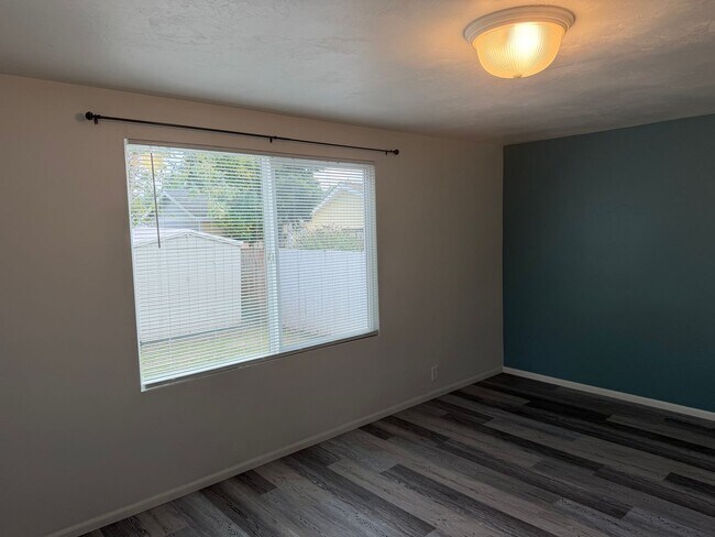 Building Photo - 1232 D St