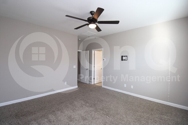 Building Photo - 1255 N Arizona Ave