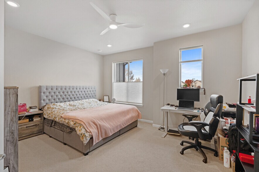 Building Photo - 1837 S Poplar Ct