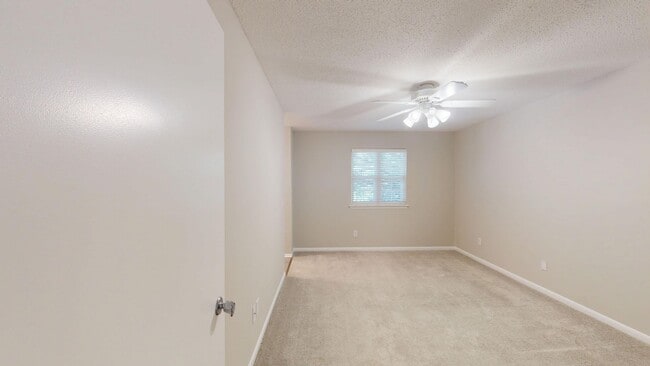 Building Photo - 3280 Heathstead Pl