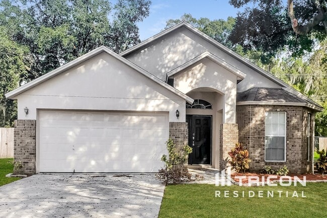 Primary Photo - 102 Citrus Landing Dr