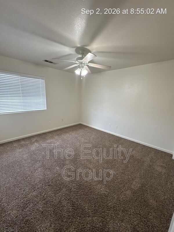 Building Photo - 3640 E Mineral King Ave