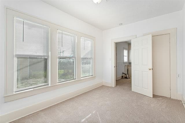 Building Photo - 316 W Avenue A