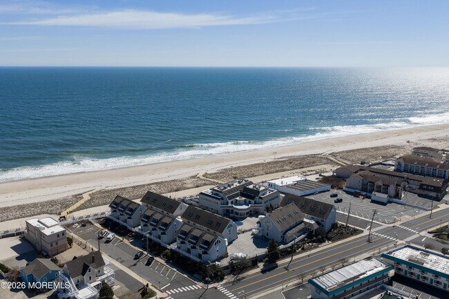 Building Photo - 900 Ocean Ave