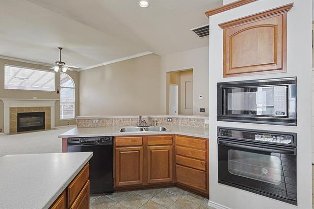 Building Photo - 6920 Emerald Coast Dr