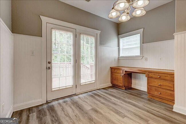 Building Photo - 5370 Campbellton Fairburn Rd