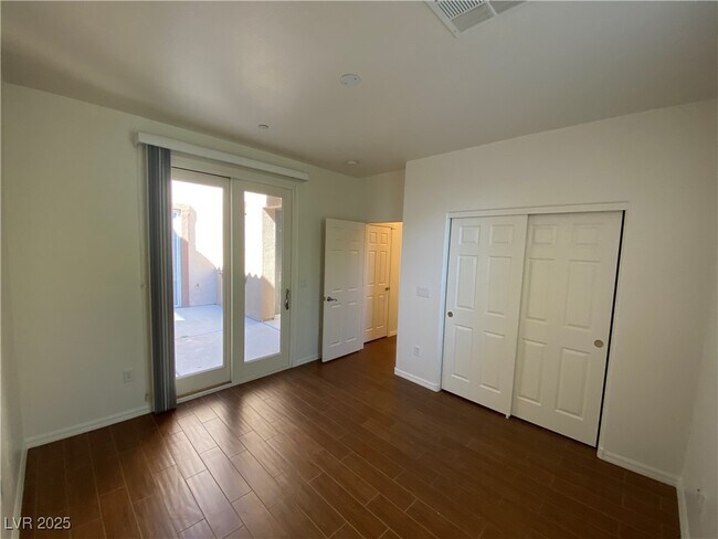 Building Photo - 11388 Newton Commons Dr