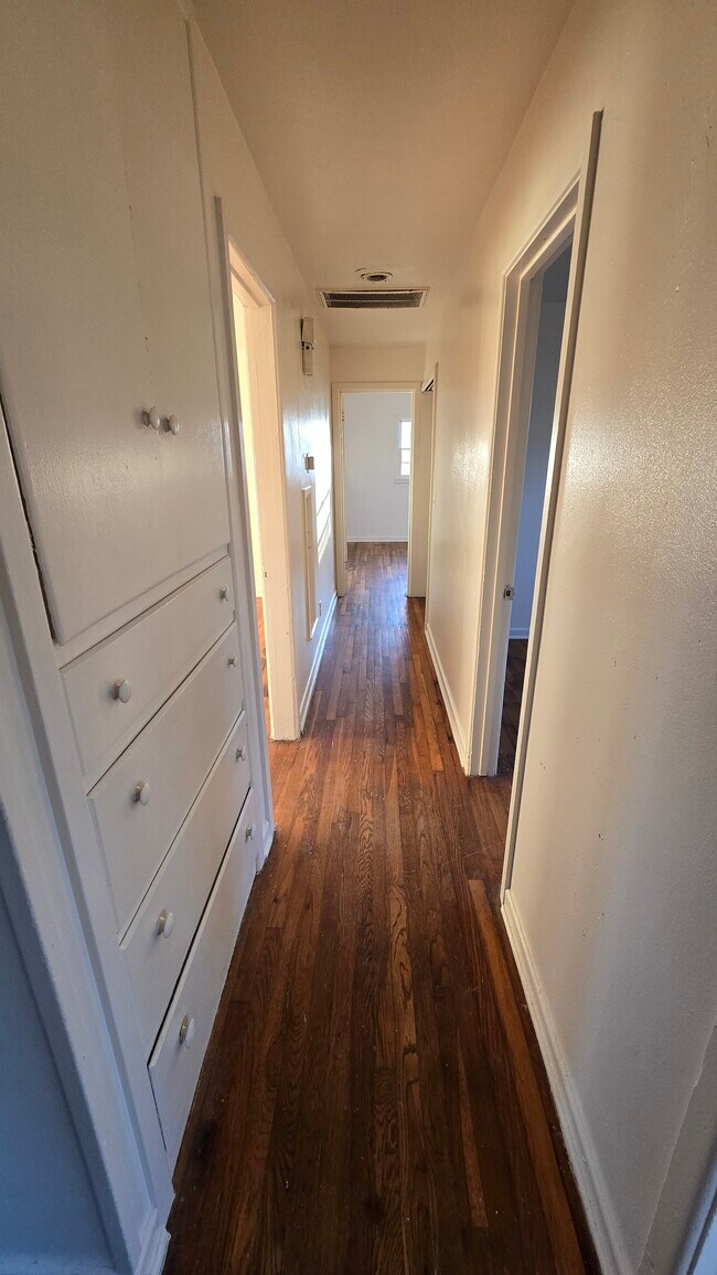 Building Photo - 4114 S Bowie St