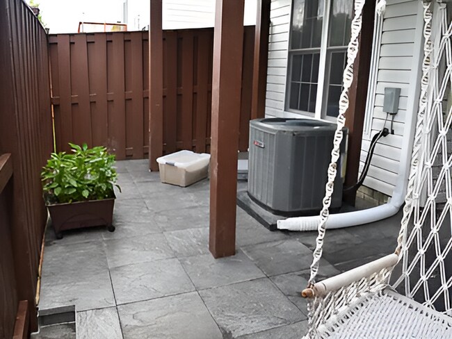 Building Photo - 2460 Terra Cotta Cir