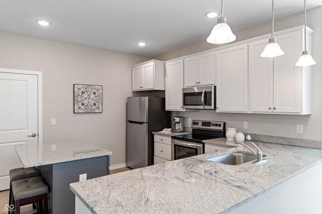 Building Photo - 46 Cypress Dr