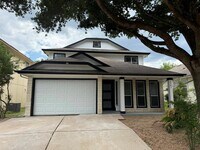 Building Photo - 2403 Andrea Woods Cove