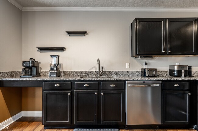 Building Photo - 11849 Wapiti Way