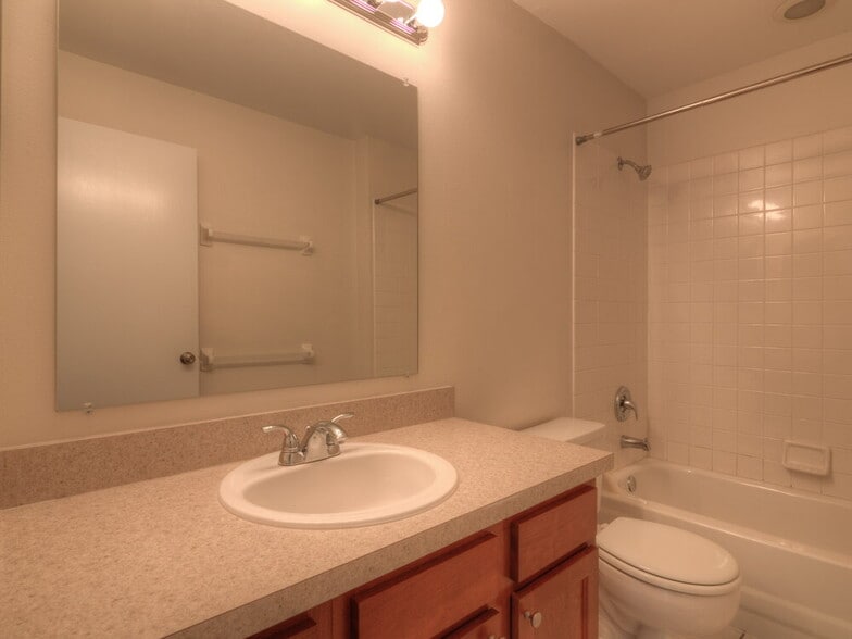 Building Photo - 8344 Fort Thomas Way