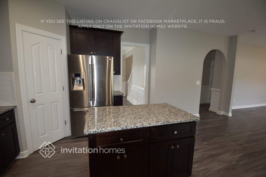 Building Photo - 549 Meredith Court