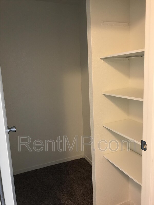 Building Photo - 1825 South Dr