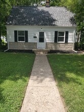 Building Photo - 1329 N Meade St