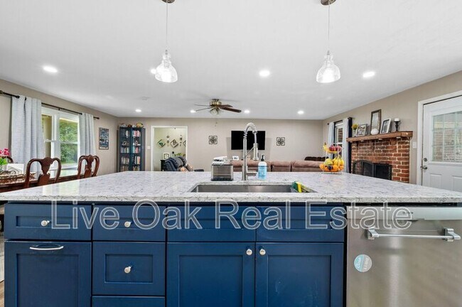 Building Photo - 4505 Wishart Rd