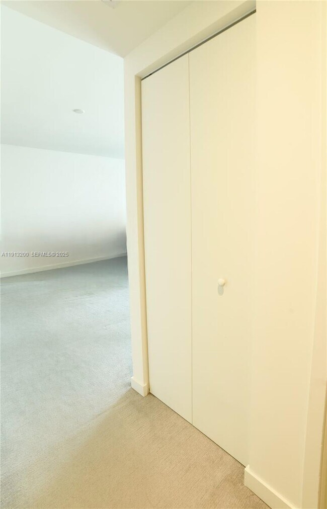 Building Photo - 1100 S Miami Ave