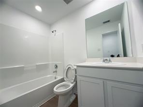 Building Photo - 9614 Fulvetta Briar Ct