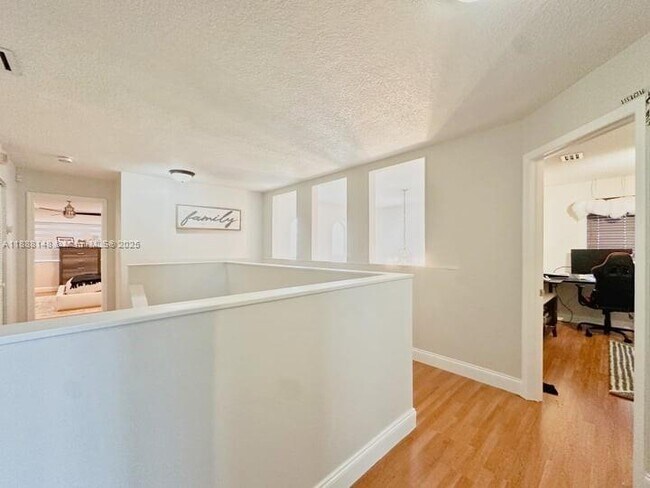Building Photo - 10620 SW 67th St