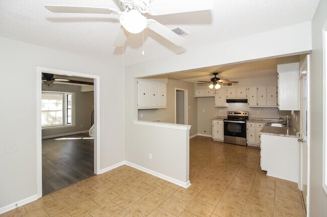 Building Photo - 3858 Cherry Hill Ln