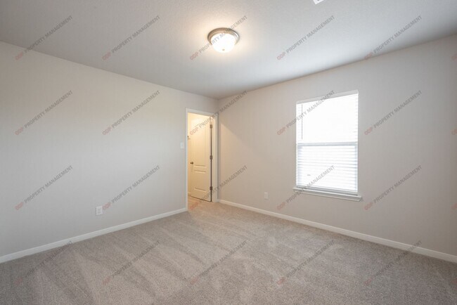 Building Photo - 5321 Friars Lp