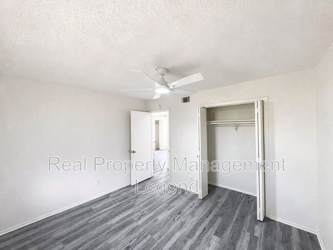 Building Photo - 1021 Irene Dr
